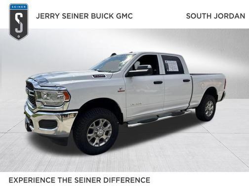 2021 RAM 2500 Tradesman Crew Cab 4x4 6'4' Box