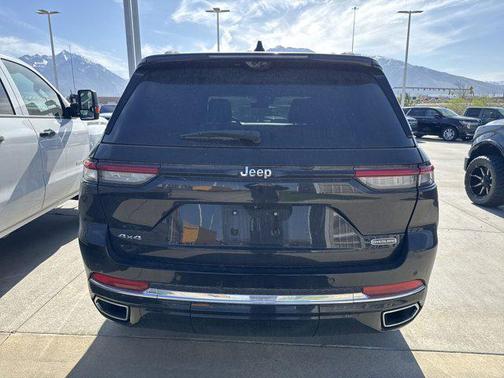 2022 Jeep Grand Cherokee Overland
