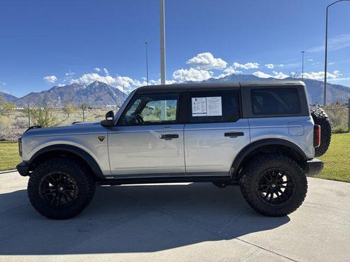 2023 Ford Bronco Badlands