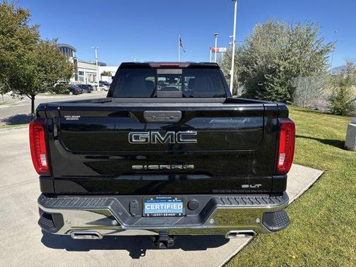 2022 GMC Sierra 1500 SLT