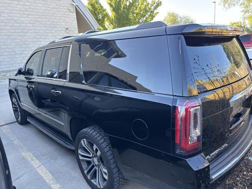 2020 GMC Yukon XL Denali