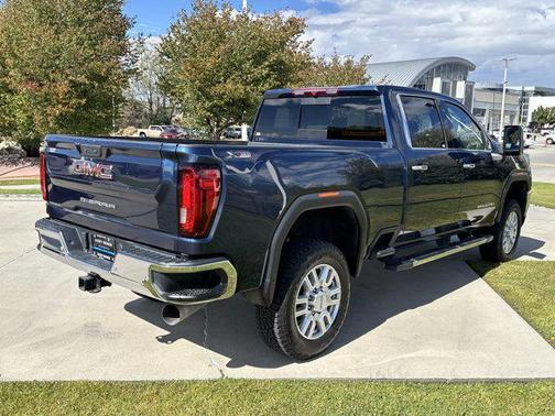 2022 GMC Sierra 3500 SLT