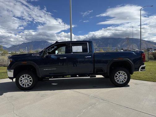 2022 GMC Sierra 3500 SLT
