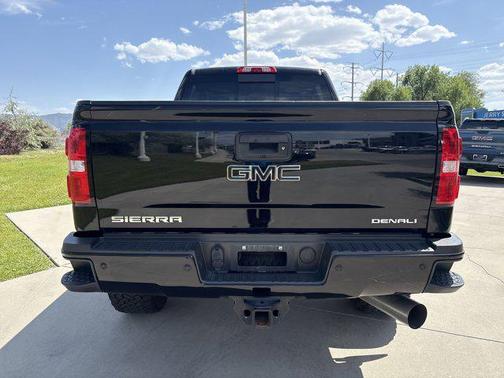 2018 GMC Sierra 2500 Denali