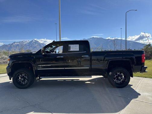 2017 GMC Sierra 2500 Denali