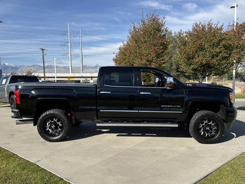 2017 GMC Sierra 2500 Denali
