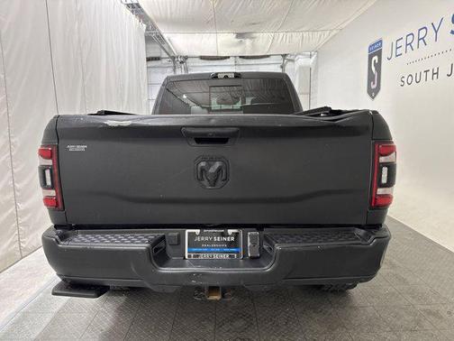 2022 RAM 2500 Limited Mega Cab 4x4 6'4' Box