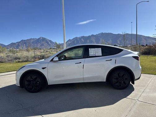 2024 Tesla Model Y Long Range Dual Motor All-Wheel Drive