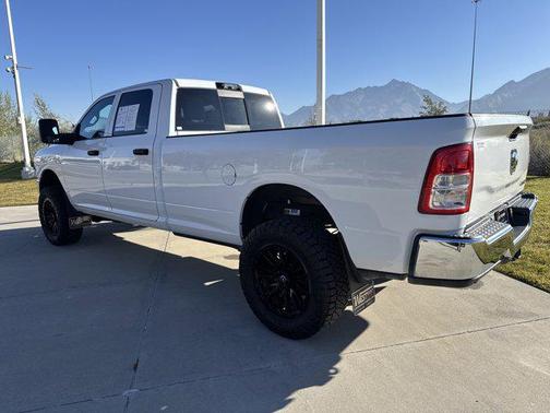2024 RAM 2500 Tradesman Crew Cab 4x4 8' Box