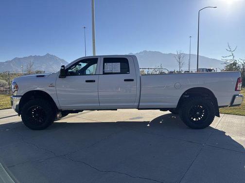 2024 RAM 2500 Tradesman Crew Cab 4x4 8' Box