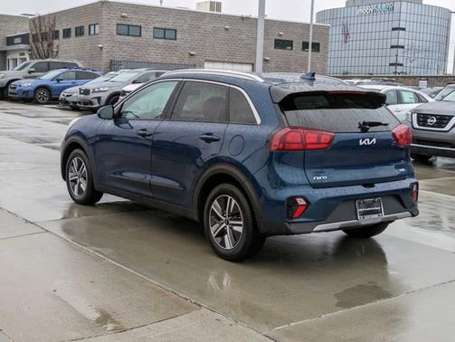 2022 Kia Niro LXS