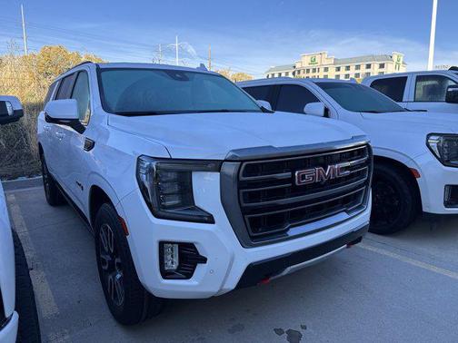 2023 GMC Yukon XL 4WD AT4
