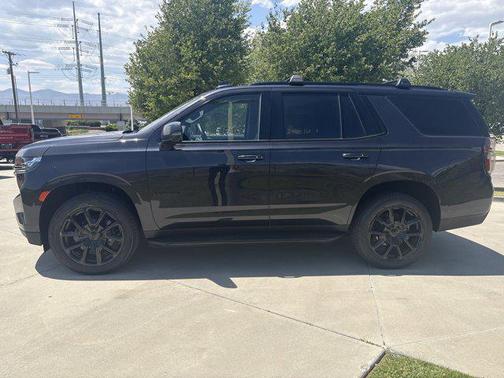 2022 Chevrolet Tahoe 4WD RST