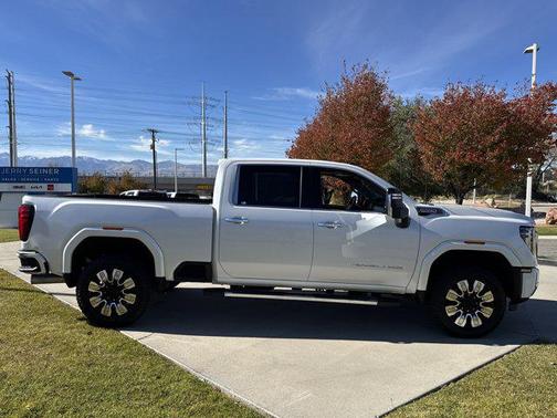 2024 GMC Sierra 3500 Denali