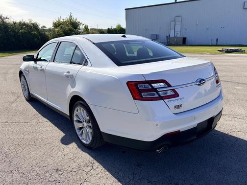 2015 Ford Taurus Limited
