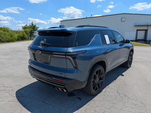 Lakeshore Blue Metallic 2024 Chevrolet Traverse RS
