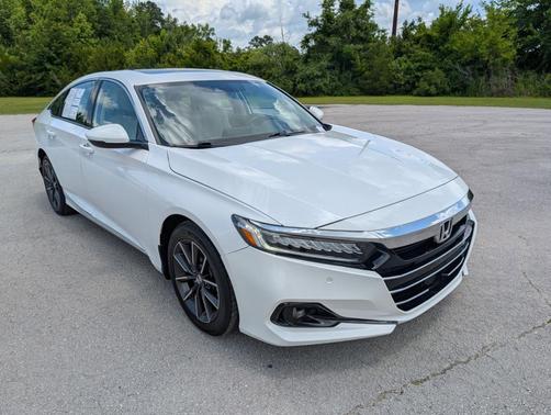 Platinum White Pearl 2022 Honda Accord EX-L