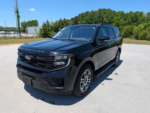 Agate Black Metallic 2025 Ford Expedition Active