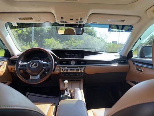 2017 Lexus ES 350 Base