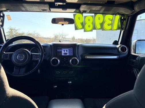 2011 Jeep Wrangler Unlimited Sahara