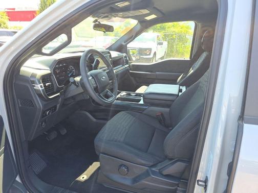 Avalanche 2023 Ford F-150 XL