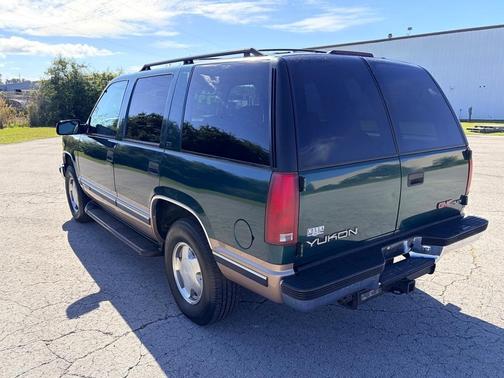 1996 GMC Yukon Base
