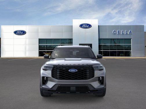 Gray Metallic 2026 Ford Explorer ST-Line