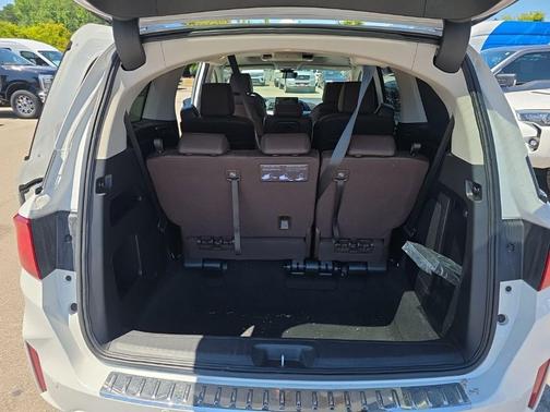 Platinum White Pearl 2025 Honda Odyssey Touring