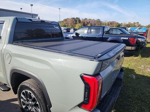 2024 Toyota Tundra Hybrid Limited