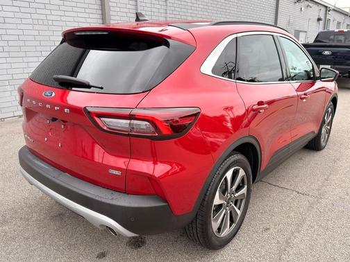 2023 Ford Escape Platinum