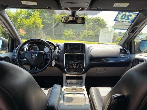 2020 Dodge Grand Caravan SXT