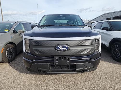 2024 Ford F-150 Lightning XLT