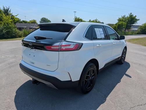 Oxford White 2022 Ford Edge SEL