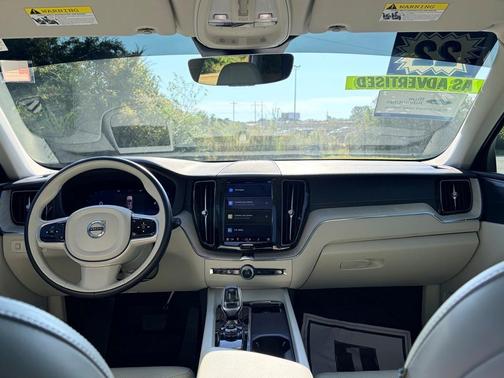 2022 Volvo XC60 B5 Inscription