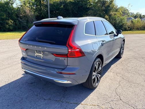 2022 Volvo XC60 B5 Inscription