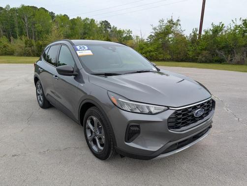 Carbonized Gray Metallic 2025 Ford Escape ST-Line