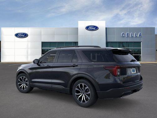 Black Metallic 2026 Ford Explorer ST-Line