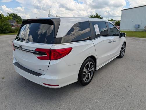 Platinum White Pearl 2024 Honda Odyssey Touring