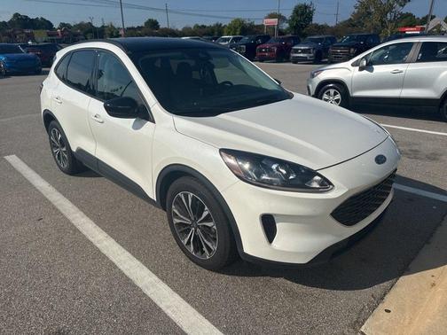 2021 Ford Escape SE