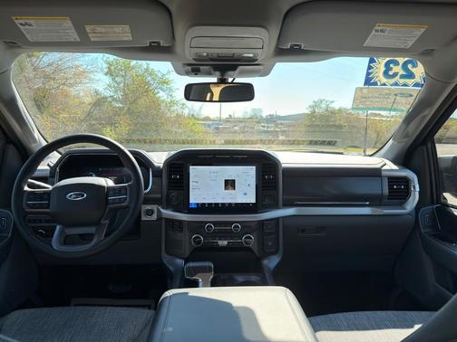 2023 Ford F-150 Lightning XLT