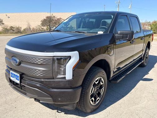2023 Ford F-150 Lightning XLT