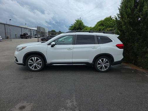 White 2019 Subaru Ascent Limited 8-Passenger