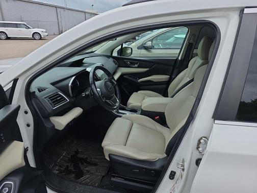 White 2019 Subaru Ascent Limited 8-Passenger