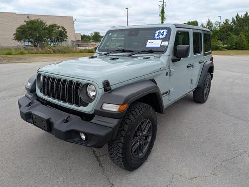 Earl Clearcoat 2024 Jeep Wrangler Sport RHD