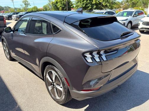 2022 Ford Mustang Mach-E Select