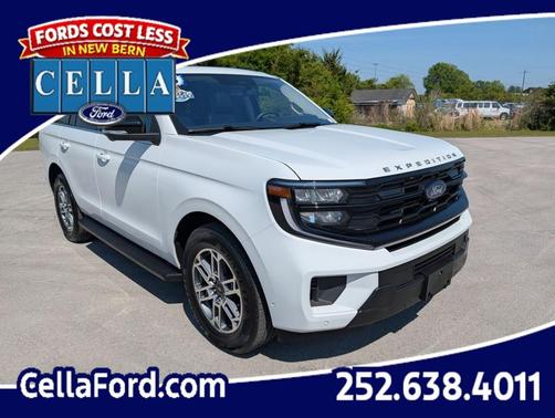 Oxford White 2025 Ford Expedition Active
