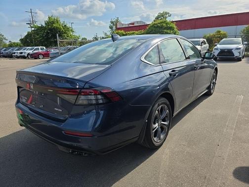Canyon 2025 Honda Accord Hybrid EX-L