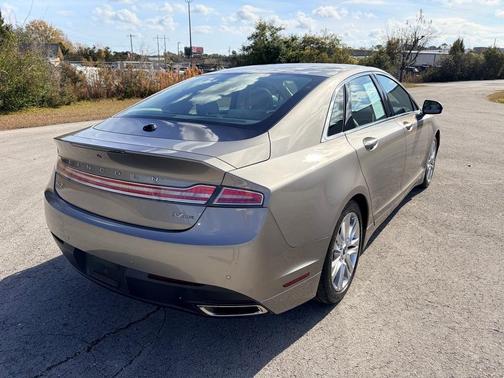 2016 Lincoln MKZ Base