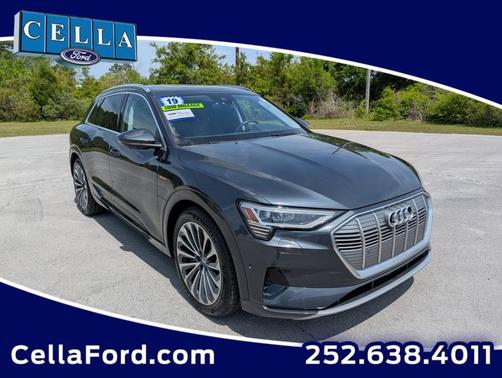 2019 Audi e-tron Prestige