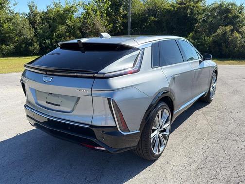 2024 Cadillac LYRIQ Luxury